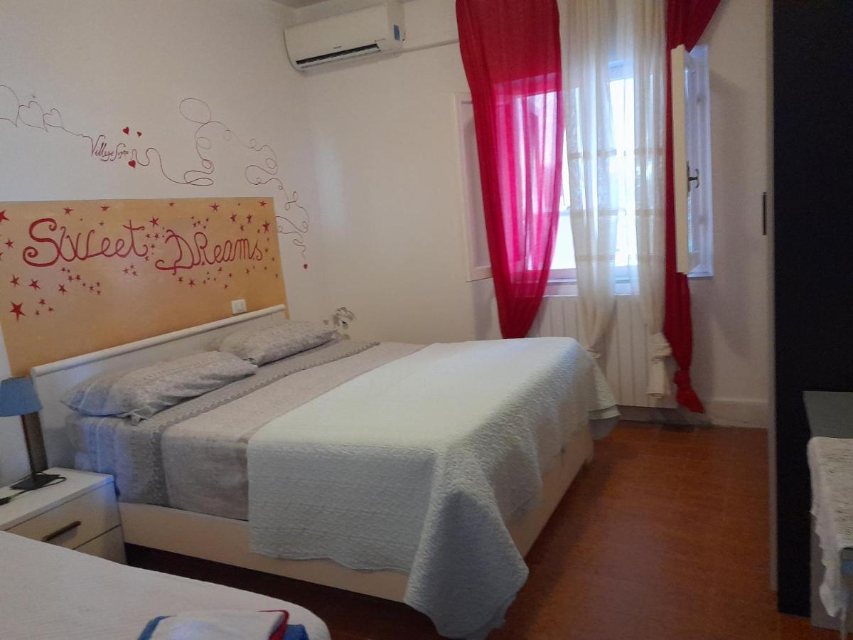 Appartement Sogno Vacanze à Massa  Extérieur photo