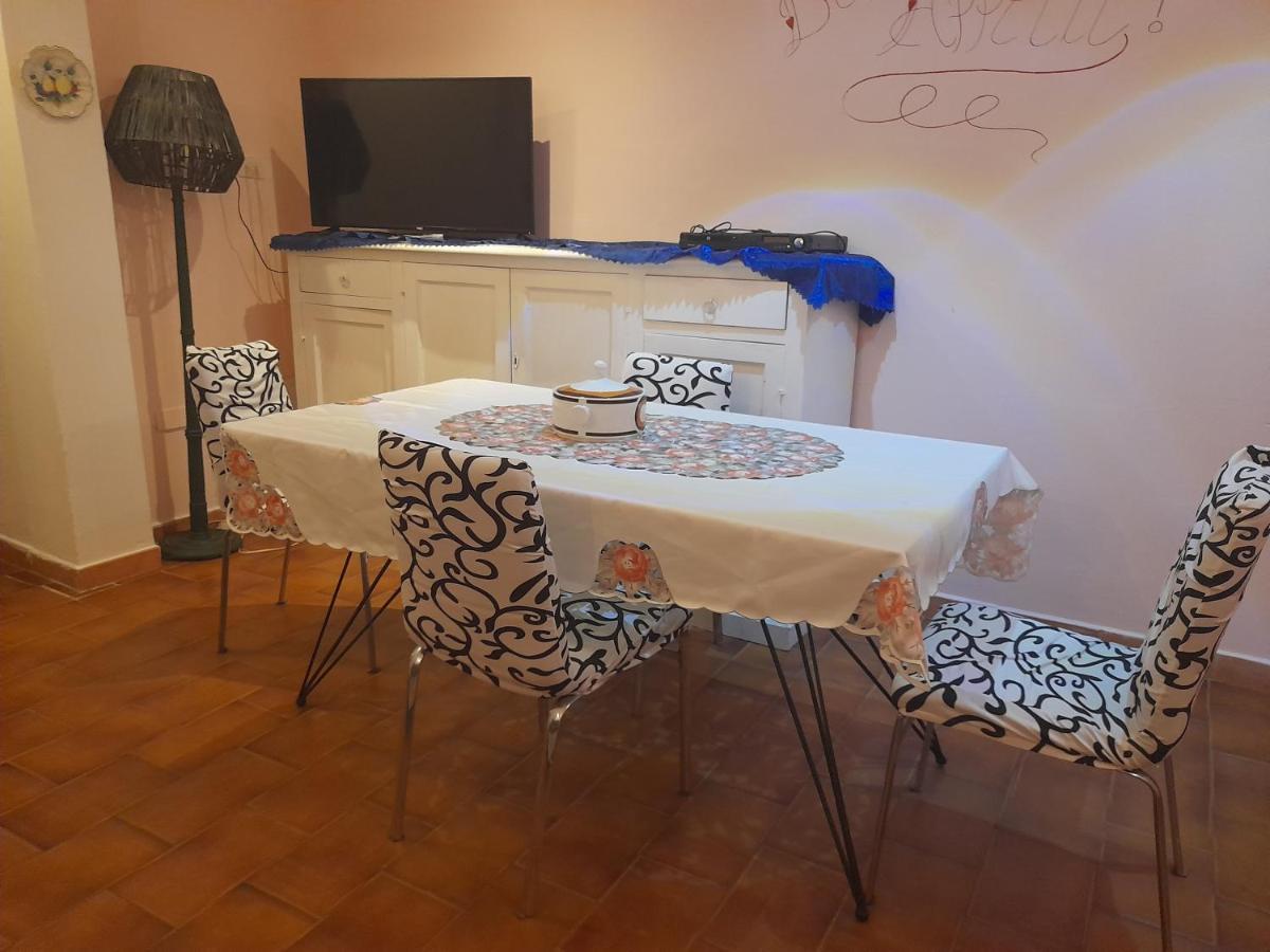 Appartement Sogno Vacanze à Massa  Extérieur photo