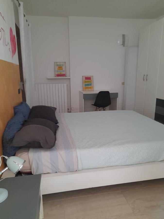 Appartement Sogno Vacanze à Massa  Extérieur photo