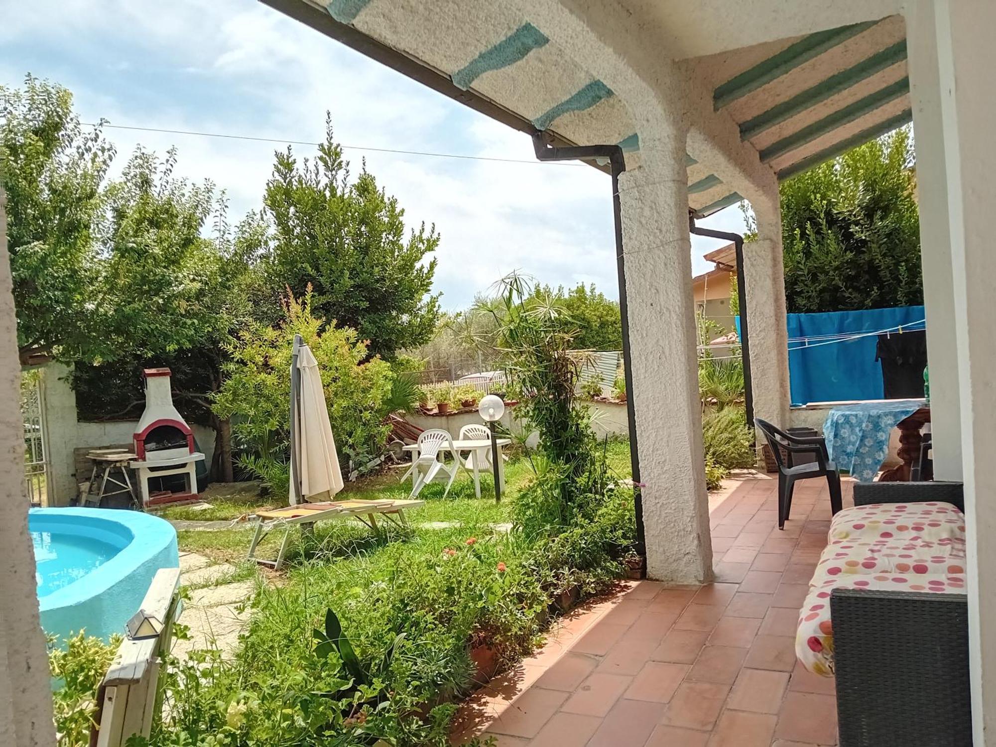 Appartement Sogno Vacanze à Massa  Extérieur photo