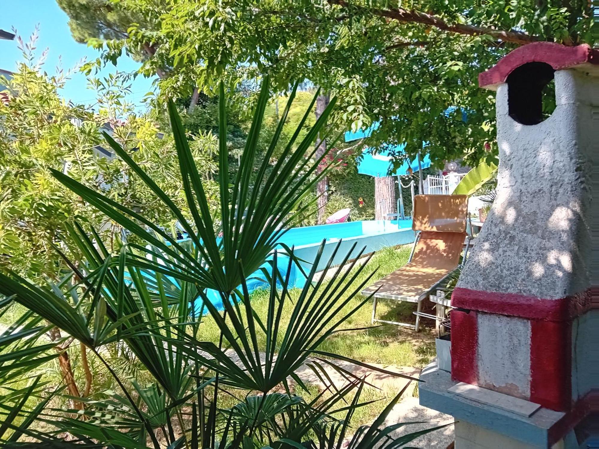 Appartement Sogno Vacanze à Massa  Extérieur photo