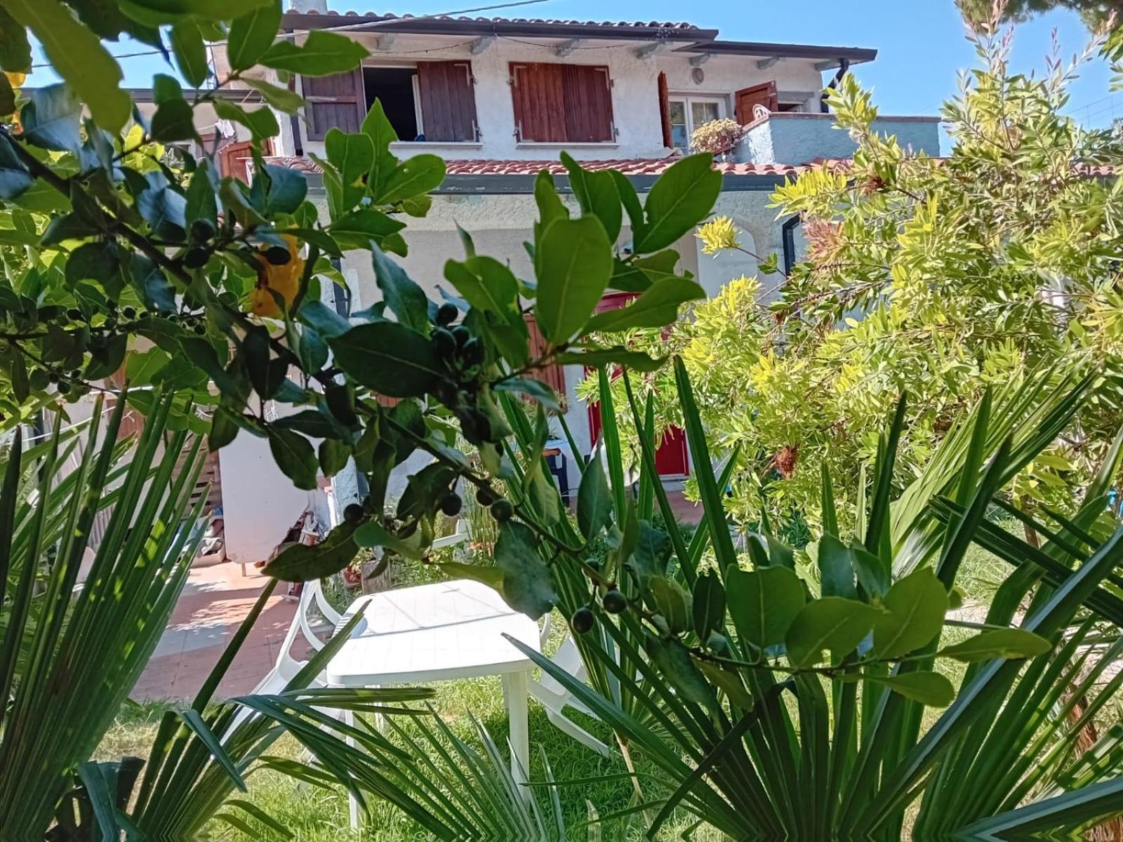 Appartement Sogno Vacanze à Massa  Extérieur photo