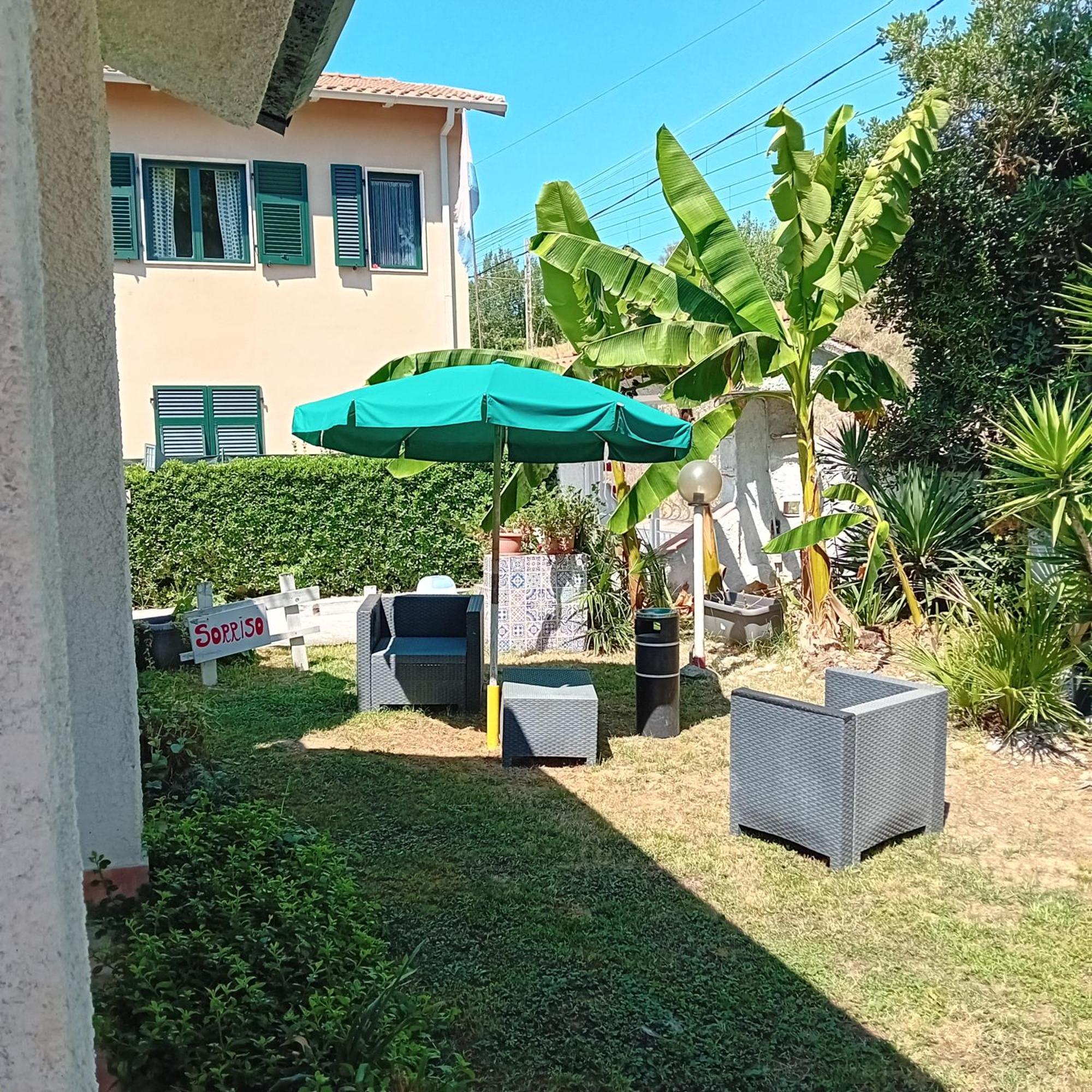 Appartement Sogno Vacanze à Massa  Extérieur photo