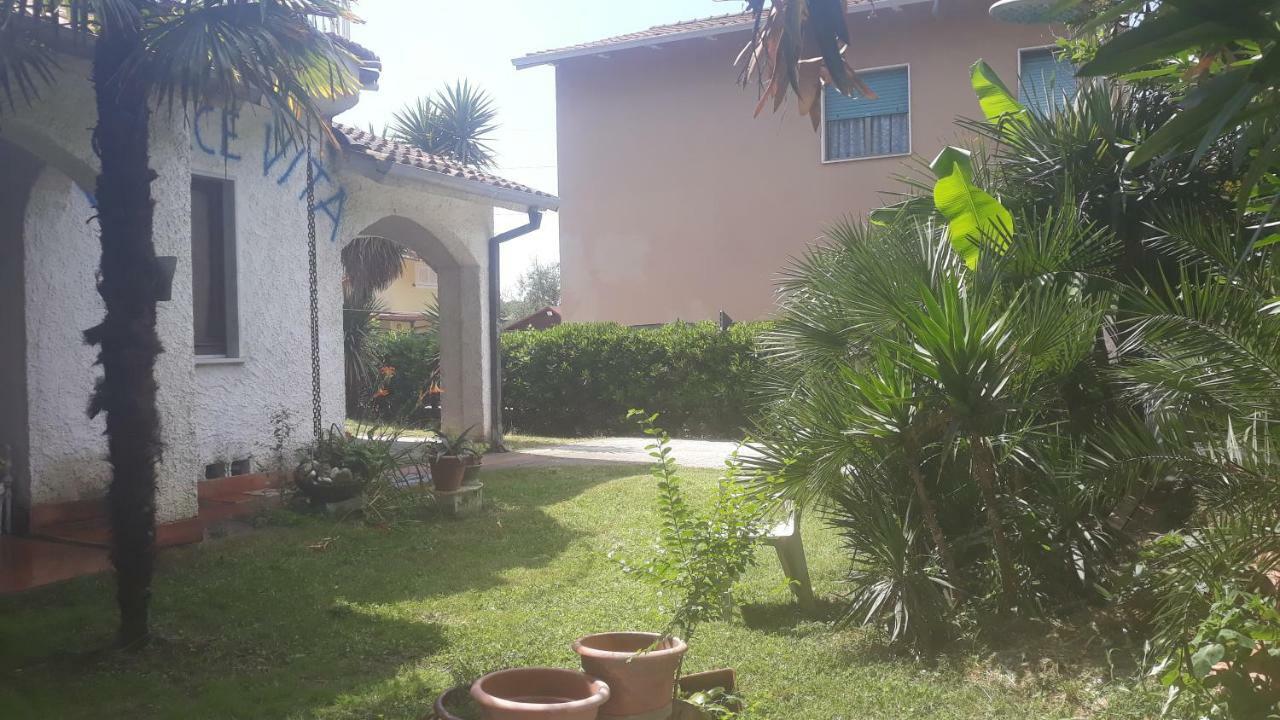 Appartement Sogno Vacanze à Massa  Extérieur photo